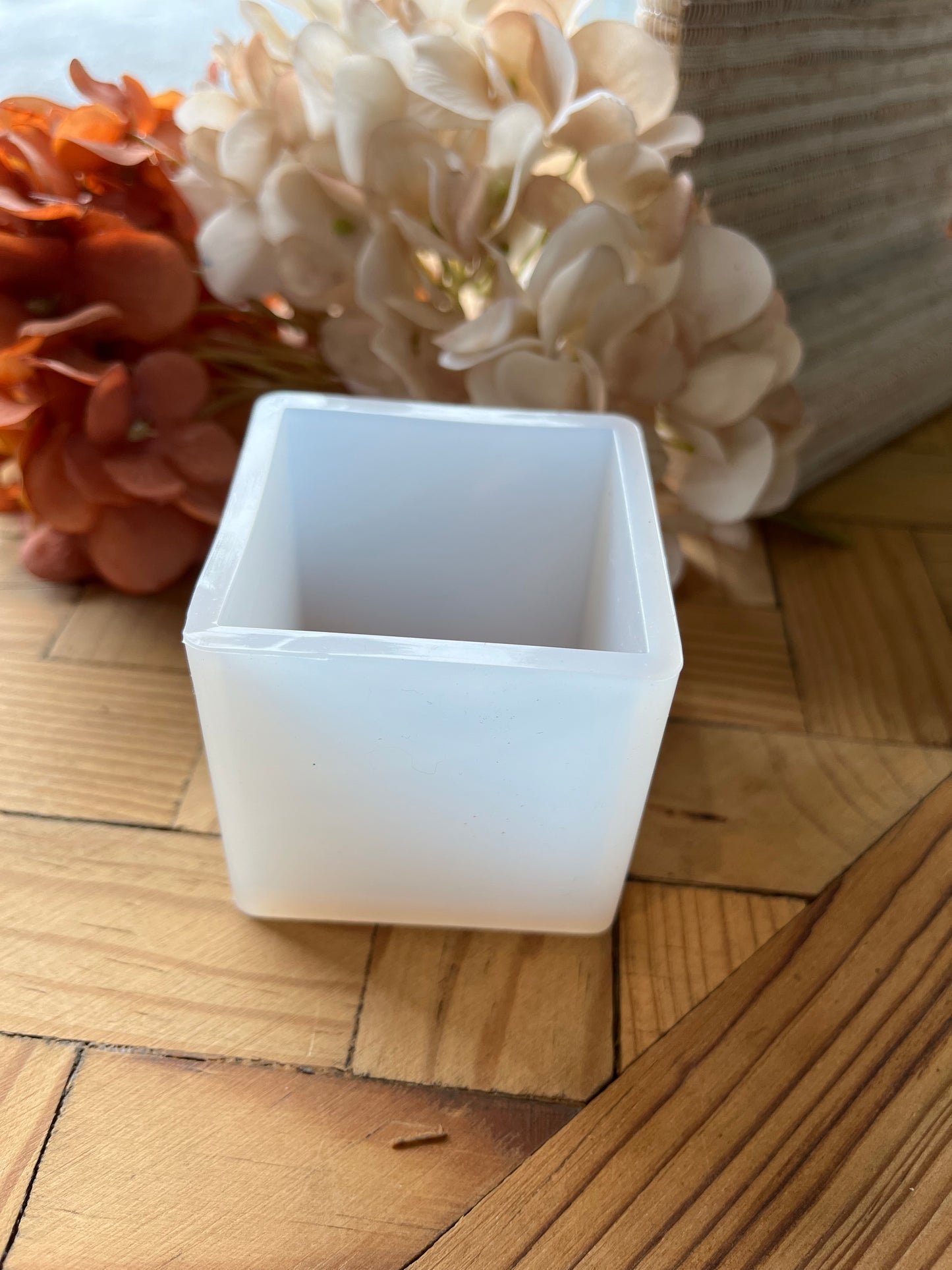 RESIN MOLD CUBE