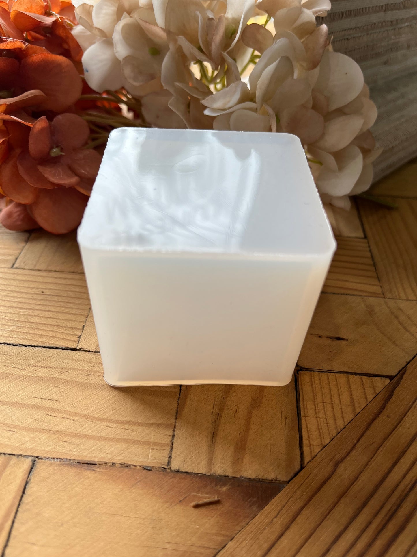 RESIN MOLD CUBE