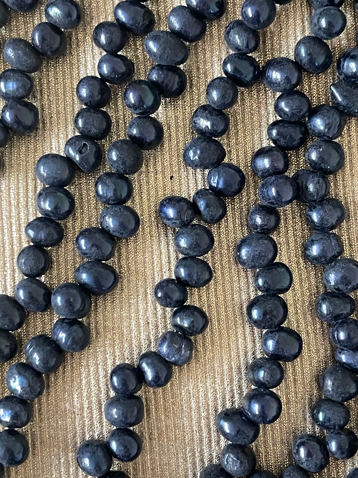 FRESHWATER PEARL BLACK 7-8 MM 1 STRAND