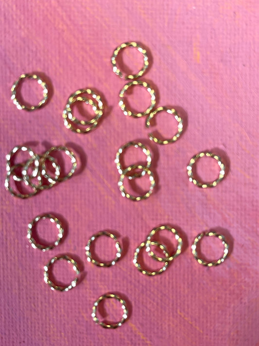 JUMPRING 8MM TWISTED 24 KT GOLD PLATE 18 GA 20 PCS