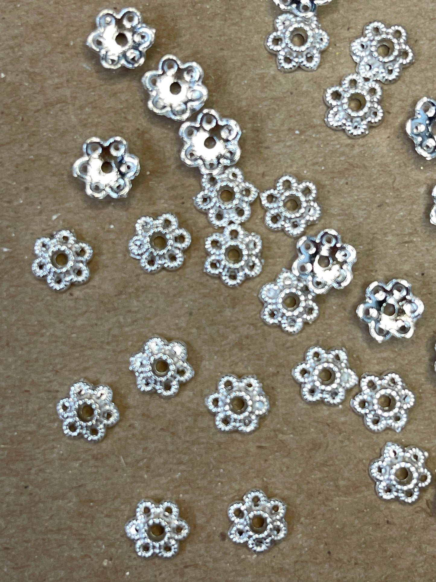 BEAD CAP 6MM FLOWER 5 PETALS 7 GRAMS APPROX 50 PC