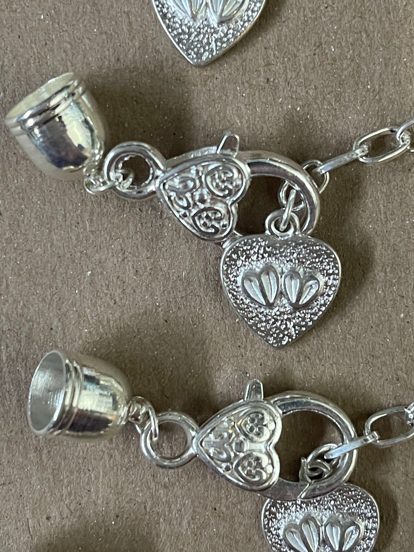 CORD END ENGRAVED HEART WITH LOBSTER CLASP AND CHAIN 5 SETS