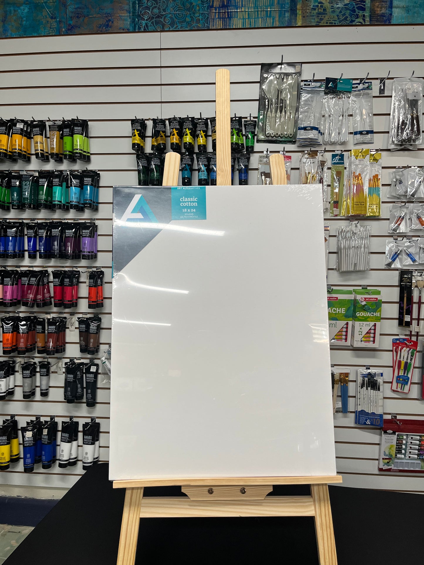 EASEL 47x18 inches