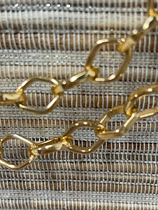 CABLE CHAIN ALUMINUM GOLD 14X10MM GOLD PER YARD