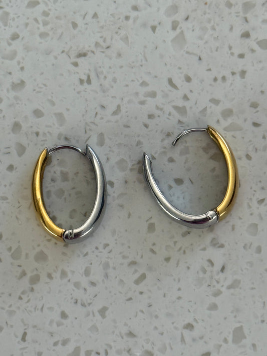 SOPHIA EARRINGS
