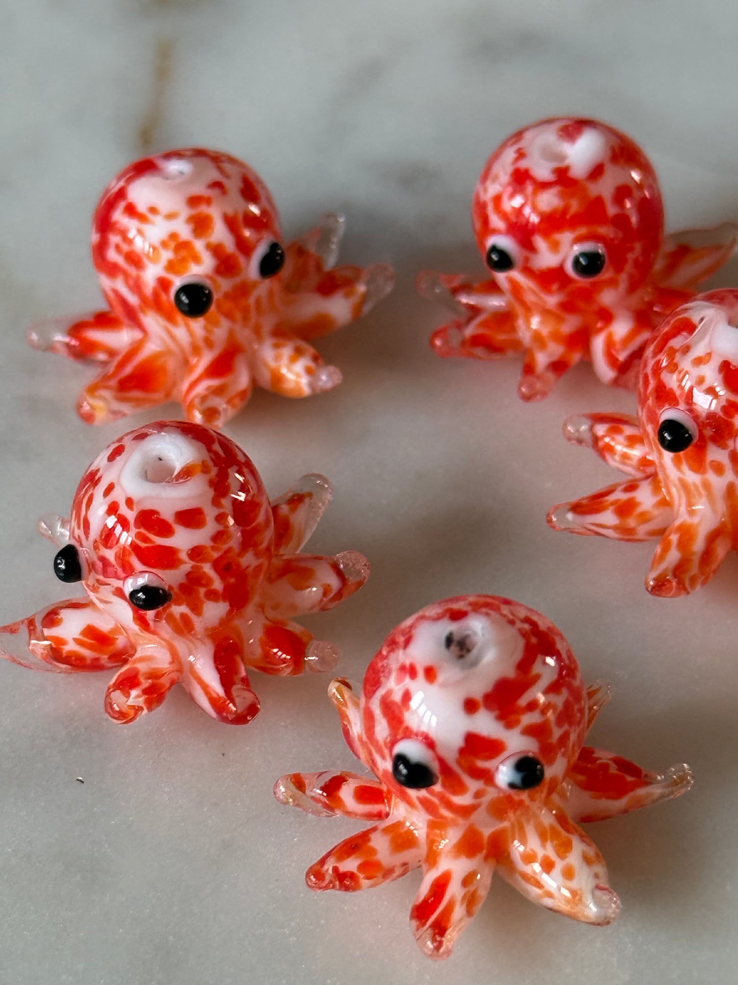 LAMPWORK GLASS CORAL  OCTOPUS 15MM 1 PC