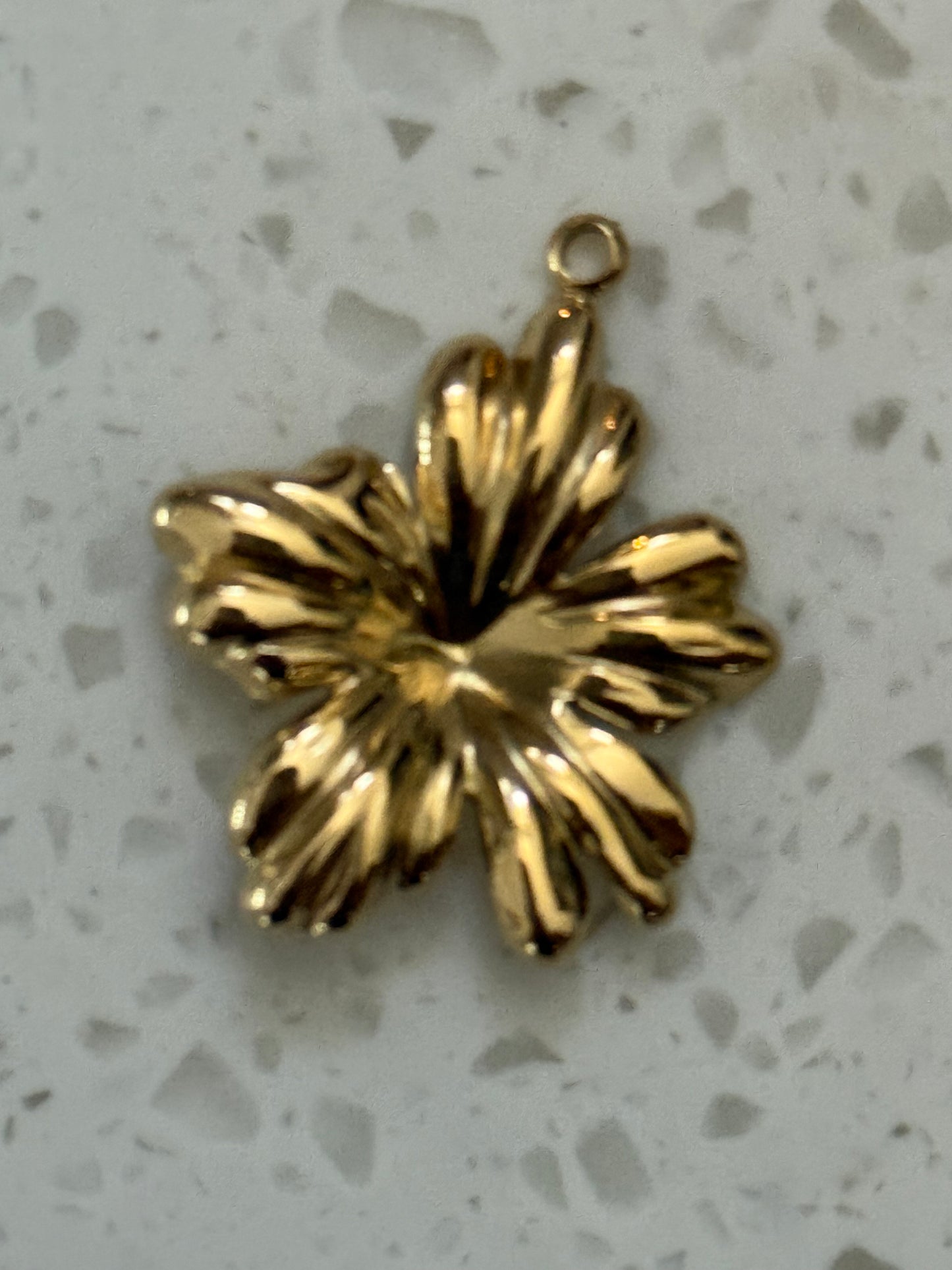 CHARM HIBISCUS FLOWER STAINLESS STEEL GOLD PLATED 18KT 28X23MM 1 PC