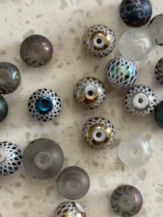 GLASS BEAD 8MM ROUND HELLENIC METALLIC PATTERN 10 PC
