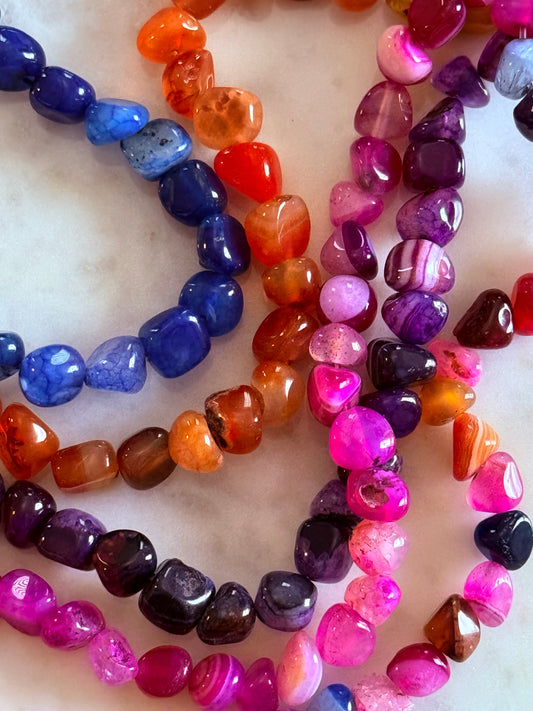 AGATE TUMBLED STONES 8-13MM ABOUT 44 BEADS PER 1 STRAND