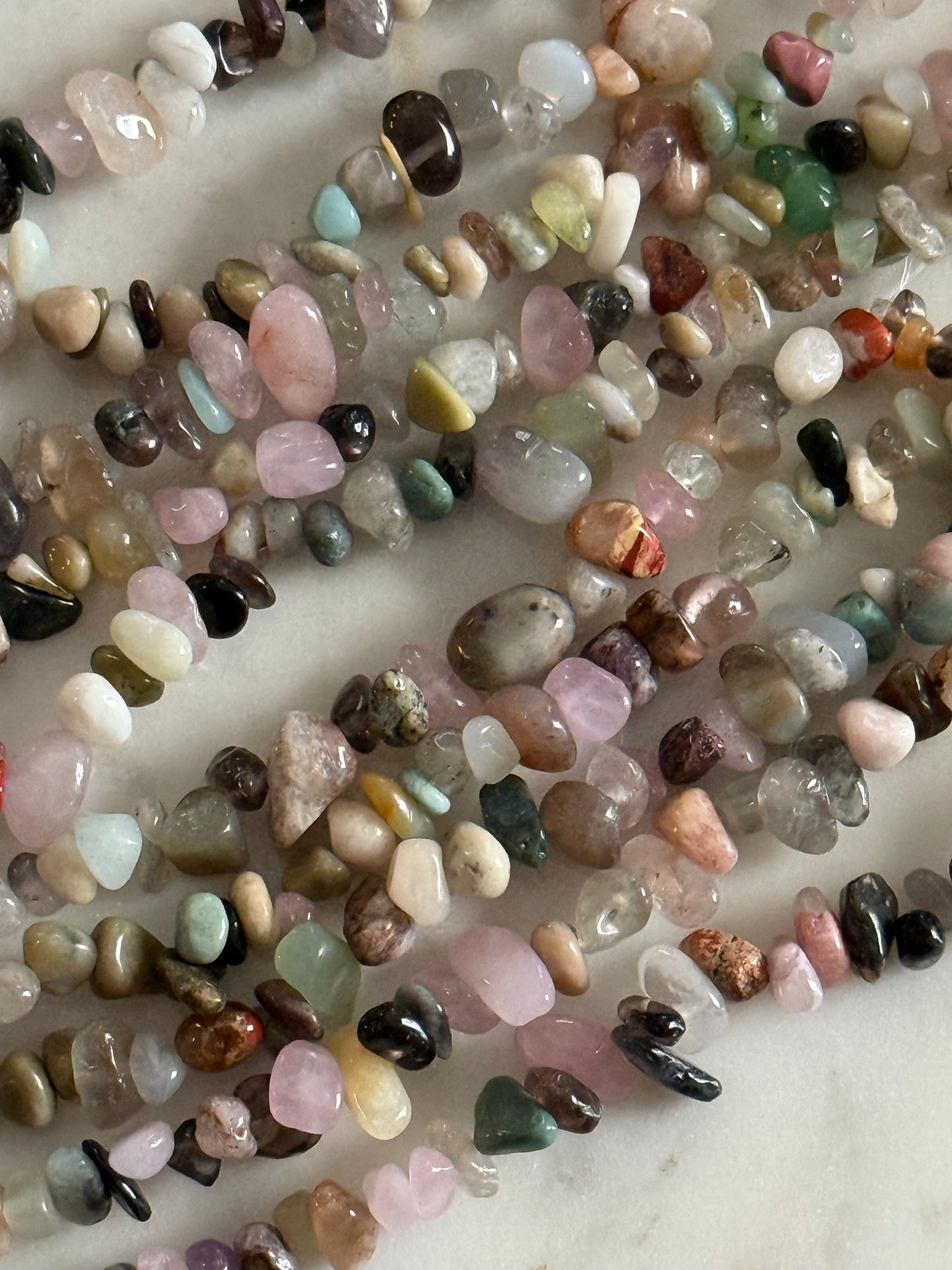 GEMSTONE CHIP BEADS 5-8MM 31.5 INCHES STRAND
