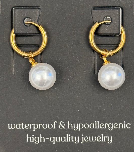 EARRINGS HOOPS 18KT GP WITH HANGING ROUND 12MM PEARL 1 SET