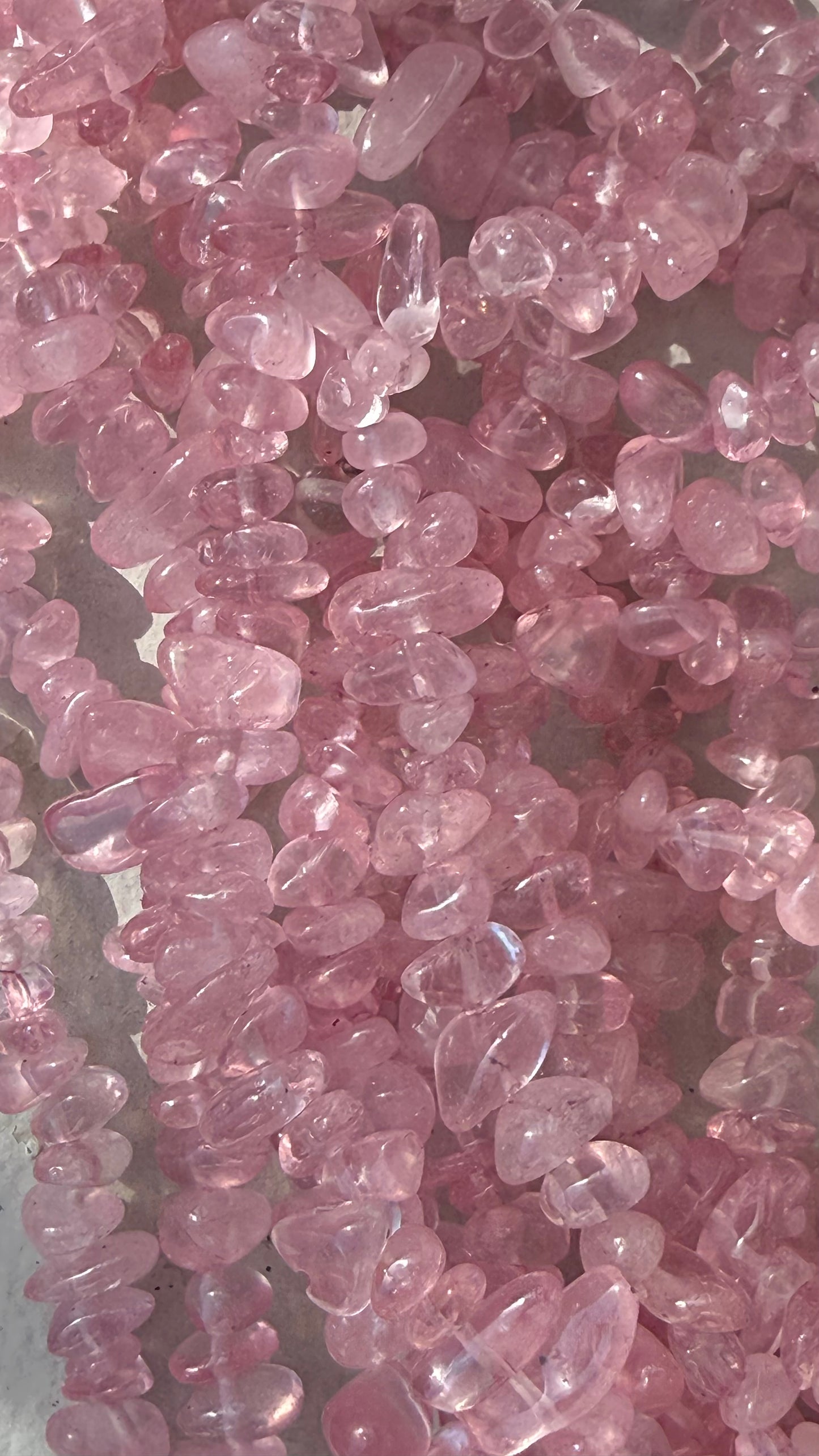 GEMSTONE CHIPS ROSE QUARTZ 1 STRAND