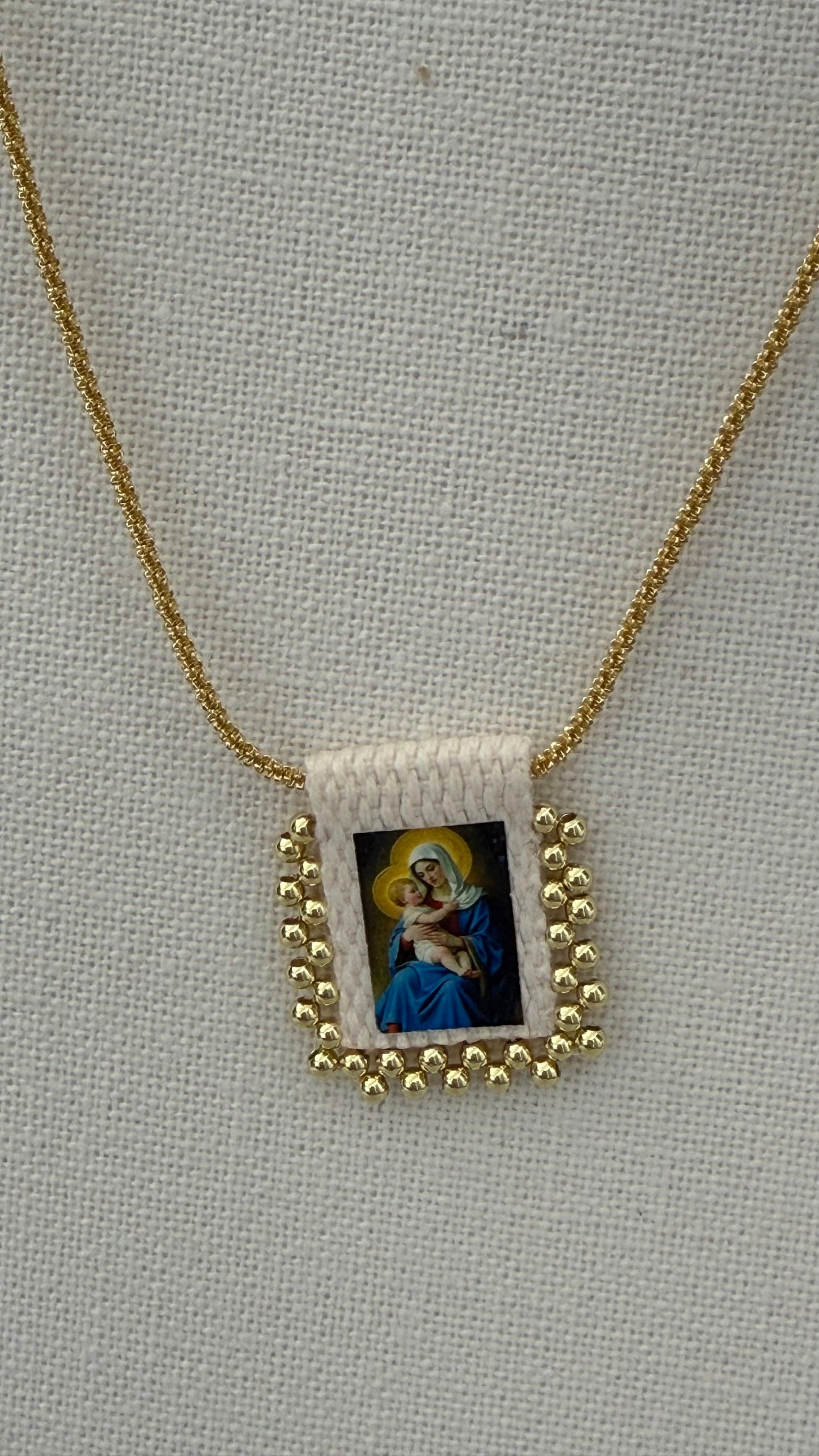 NECKLACE CHAIN WITH MADONNA & CHILD PENDANT 1 PC