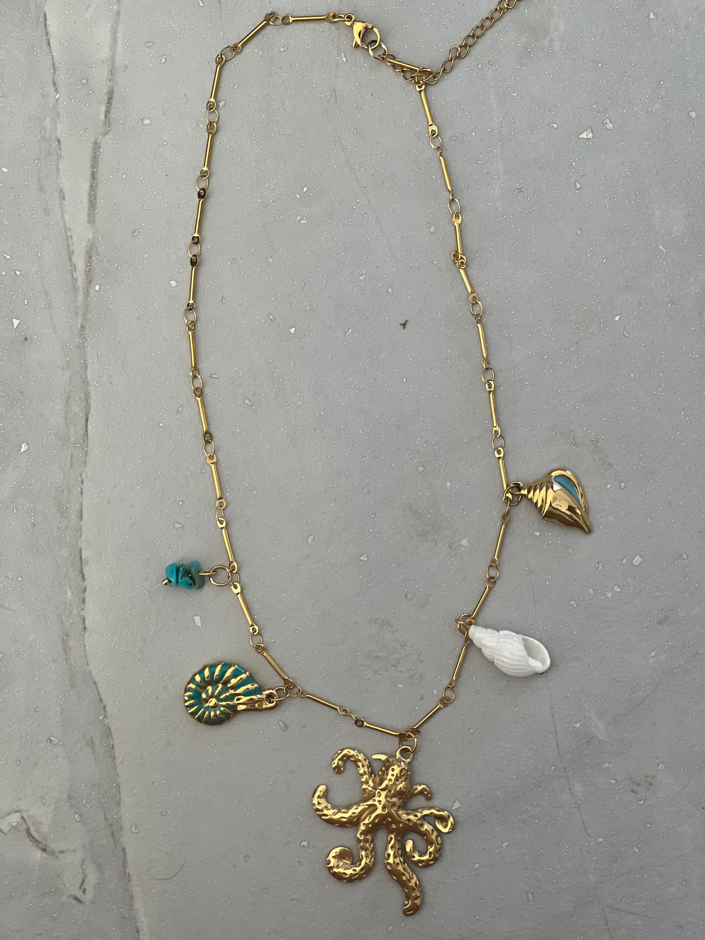 NECKLACE CHAIN GP 18KT WITH OCTOPUS PENDANT AND MARINE CHARMS 1 PC