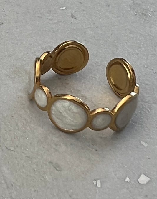 RING ADJUSTABLE MOTHER OF PEARL CIRCLE INLAYS