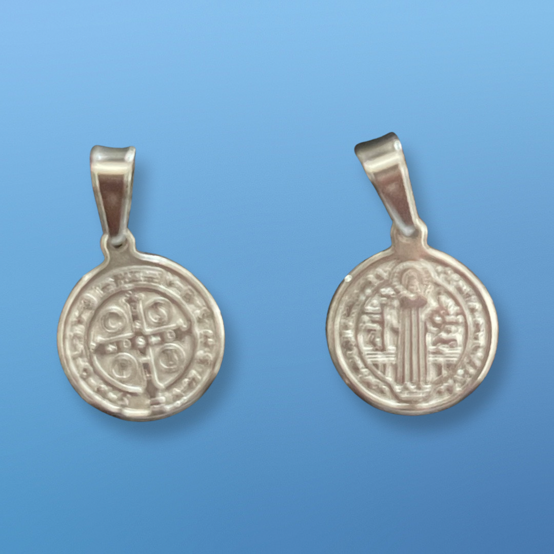 MEDAL SAINT BENEDICT STAINLESS STEEL 1 PIECE 2 COLORS