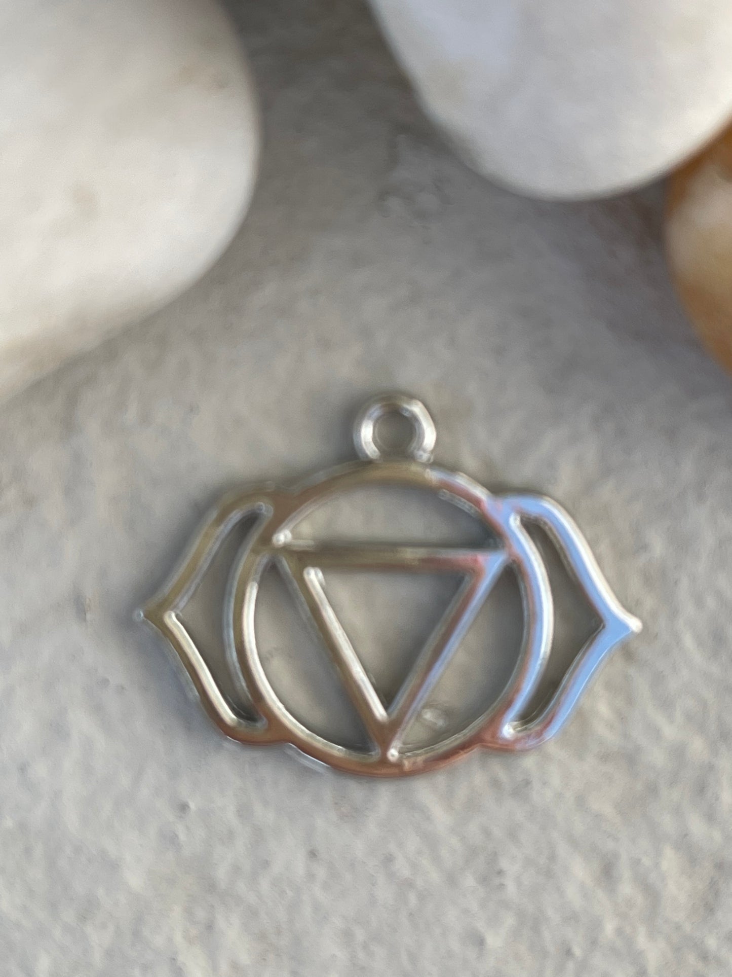 PENDANT CHAKRA THIRD EYE ANTIQUE SILVER 25MM 1 PC