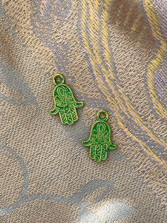 CHARM HAMSA GP GREEN ENAMEL 19.5 MM 2 PC