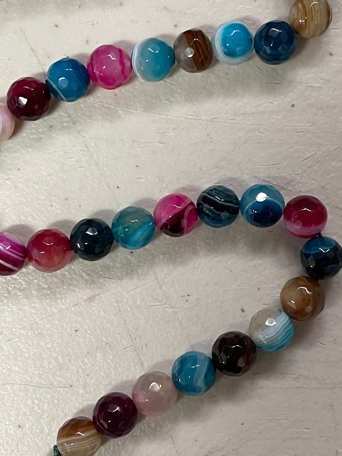 AGATE 8MM STRIPED ROUND MIX COLORS 1 STRAND