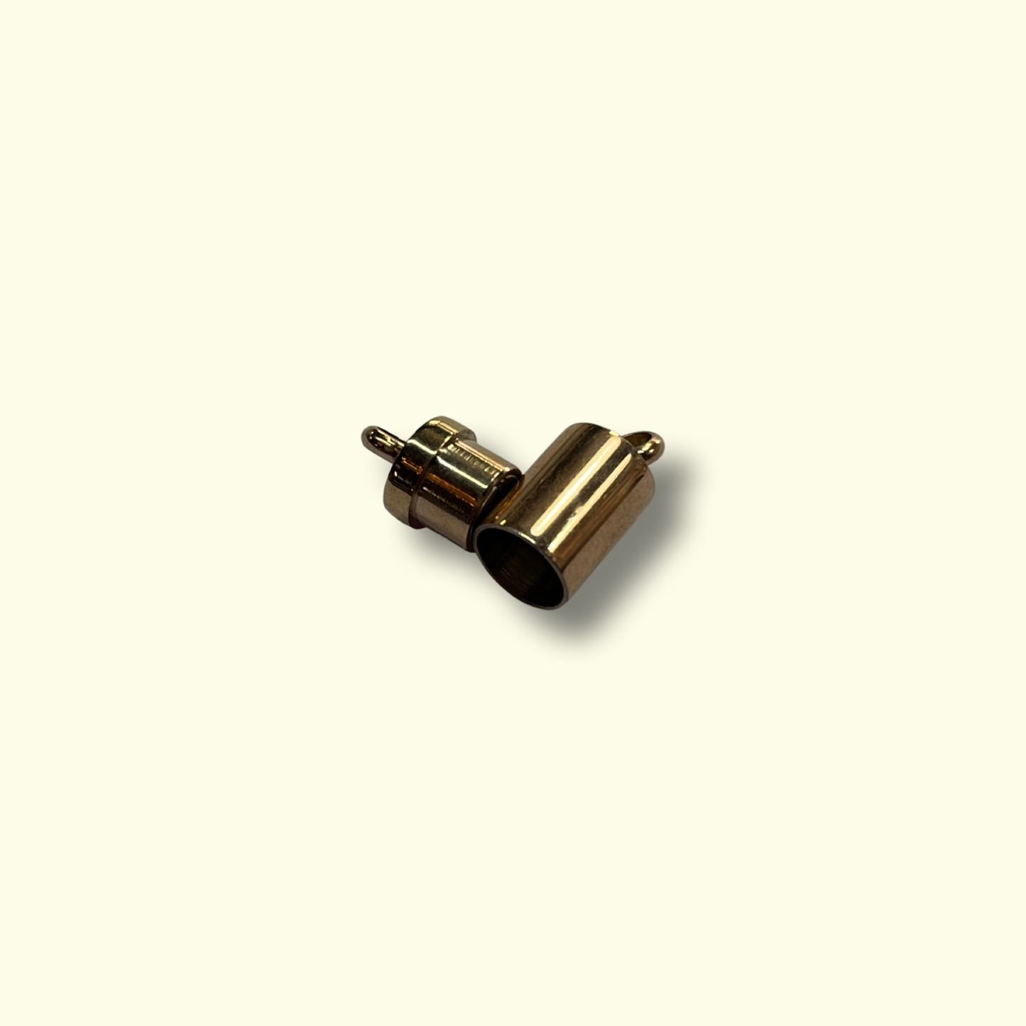 MAGNETIC CLASP SST LT GOLD 19X7MM