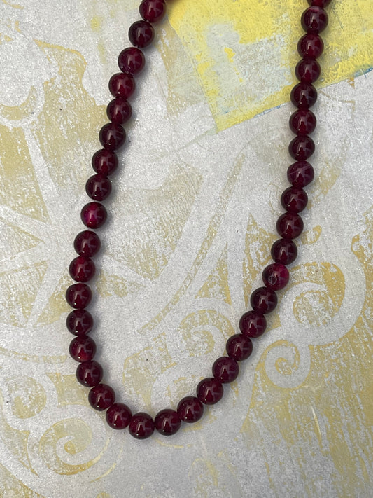 AGATE 6MM ROUND MAGENTA 1 STRAND