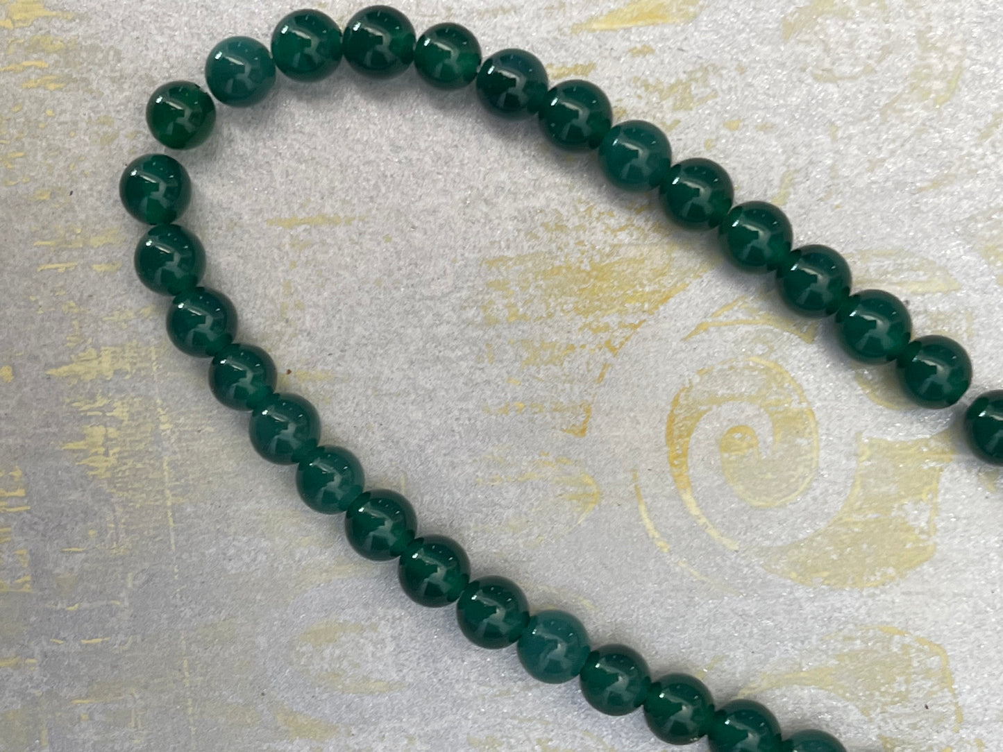 AGATE 6MM ROUND  GREEN 1 STRAND