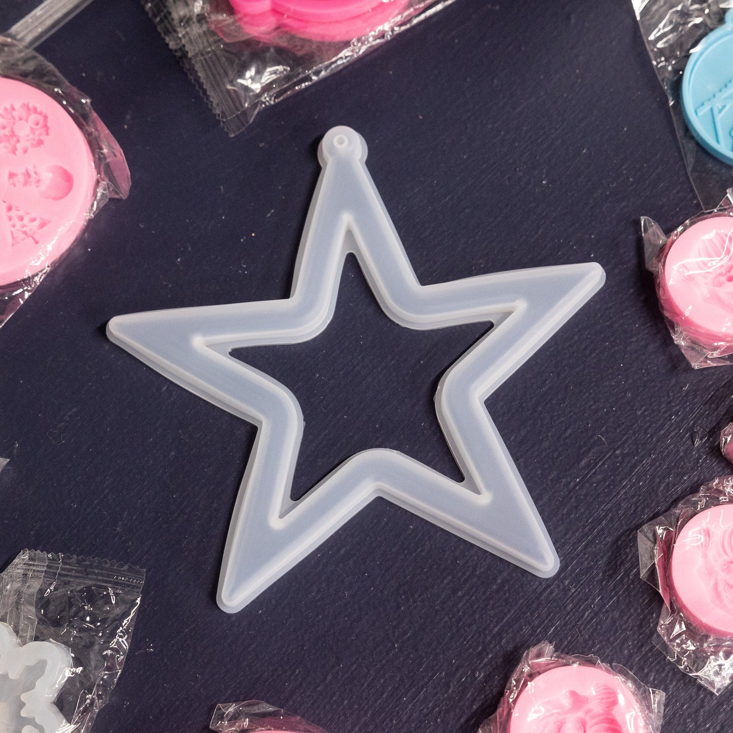 MOLD RESIN STAR